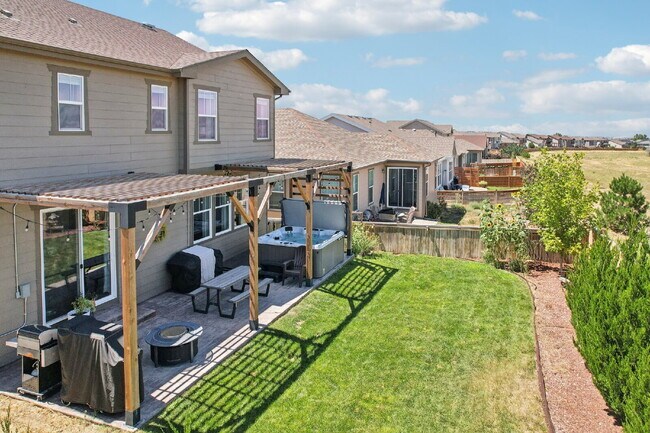 Building Photo - "Spacious 4-Bedroom Retreat with 2.5 Baths in Reunion!"