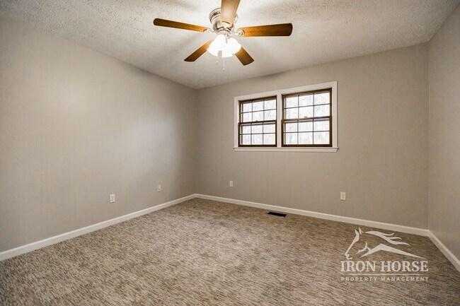 Building Photo - 2591 Clotfelter Rd