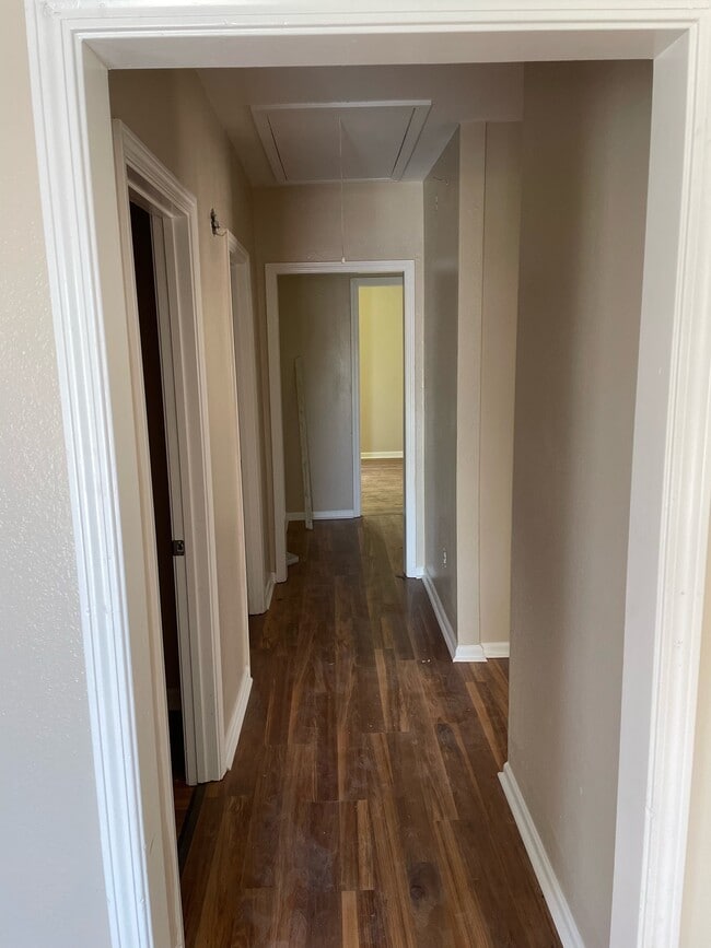 Building Photo - 1404 N 29th St