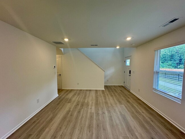 Building Photo - New Construction!  3BR/2.5BA Townhouse