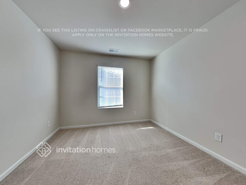 Building Photo - 7208 Olive Coast St