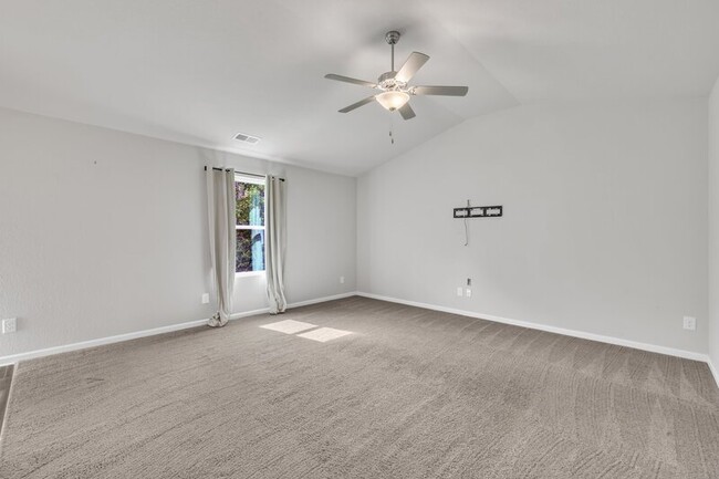 Building Photo - 79 Kinsale Ct