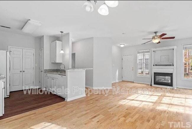 Building Photo - 3313 Kudrow Ln