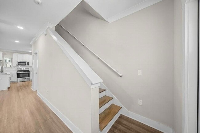 Building Photo - 306 N Sand Palm Rd