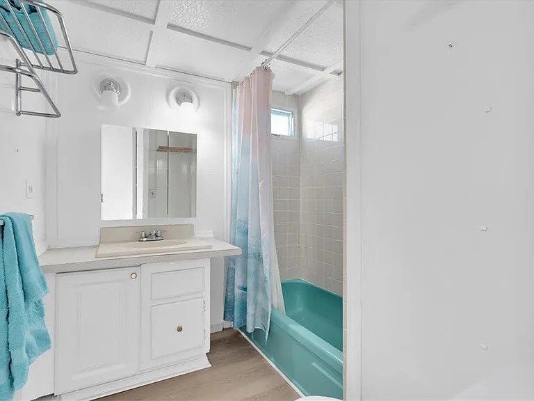 Building Photo - 7801 34th Ave N