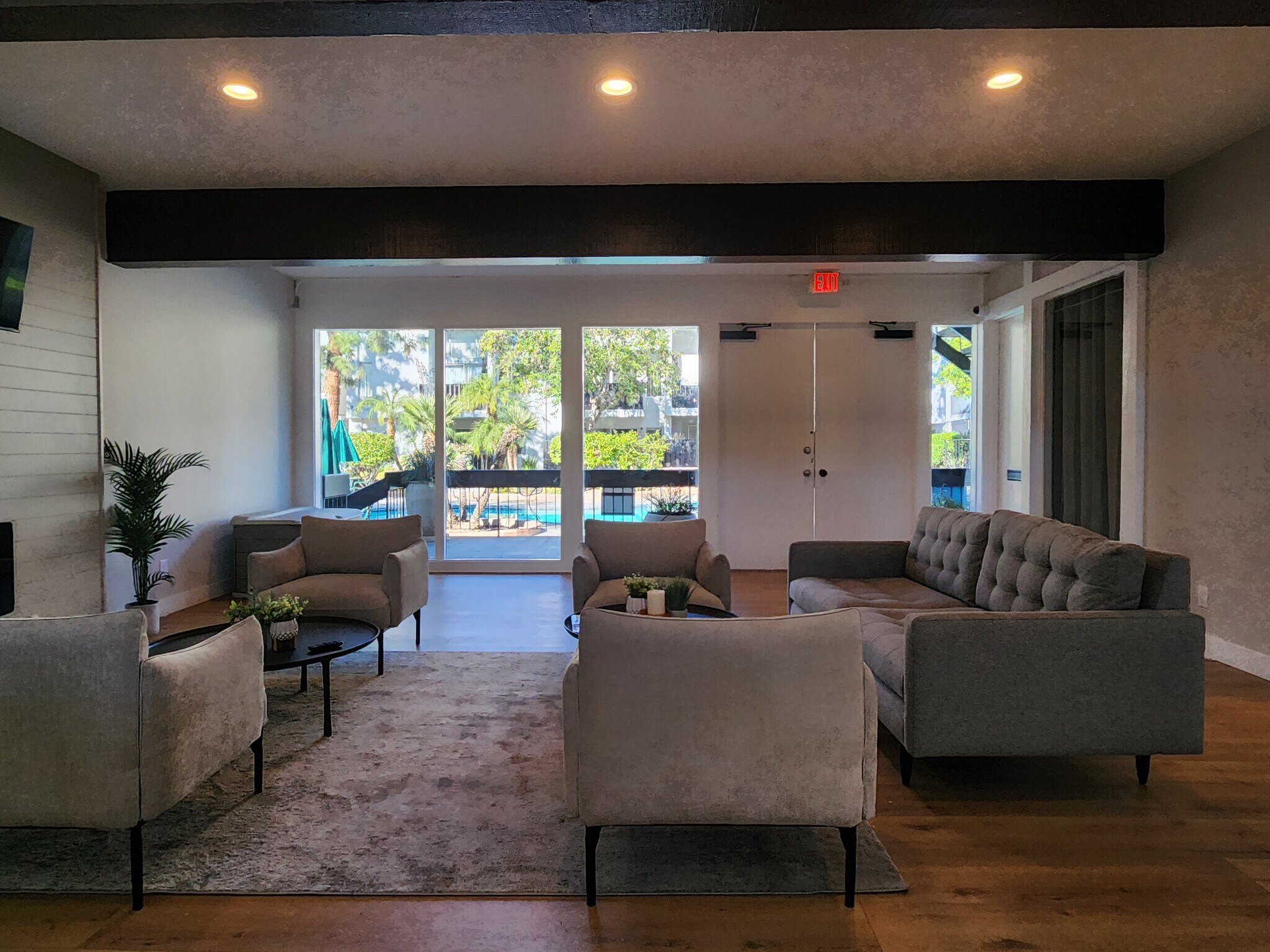 1st Floor Rec Room - 18645 Hatteras St