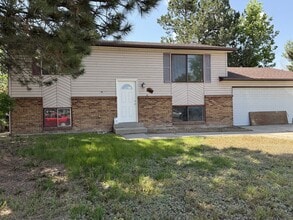 Building Photo - 1635 34th Ave
