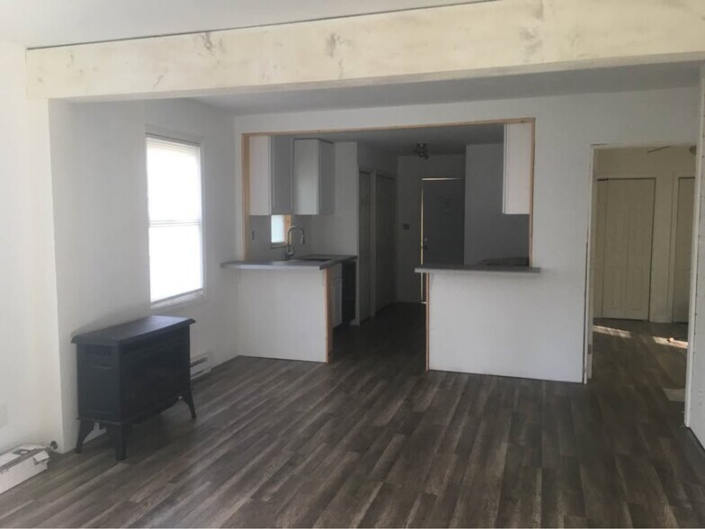 Building Photo - 336 High Rock Rd