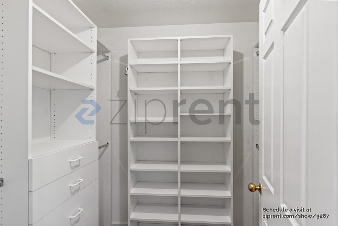 Building Photo - 1301 Quarry Ct