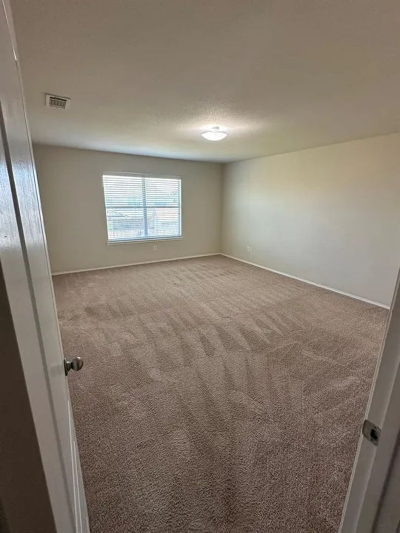 Building Photo - 2038 Stagecoach Trail