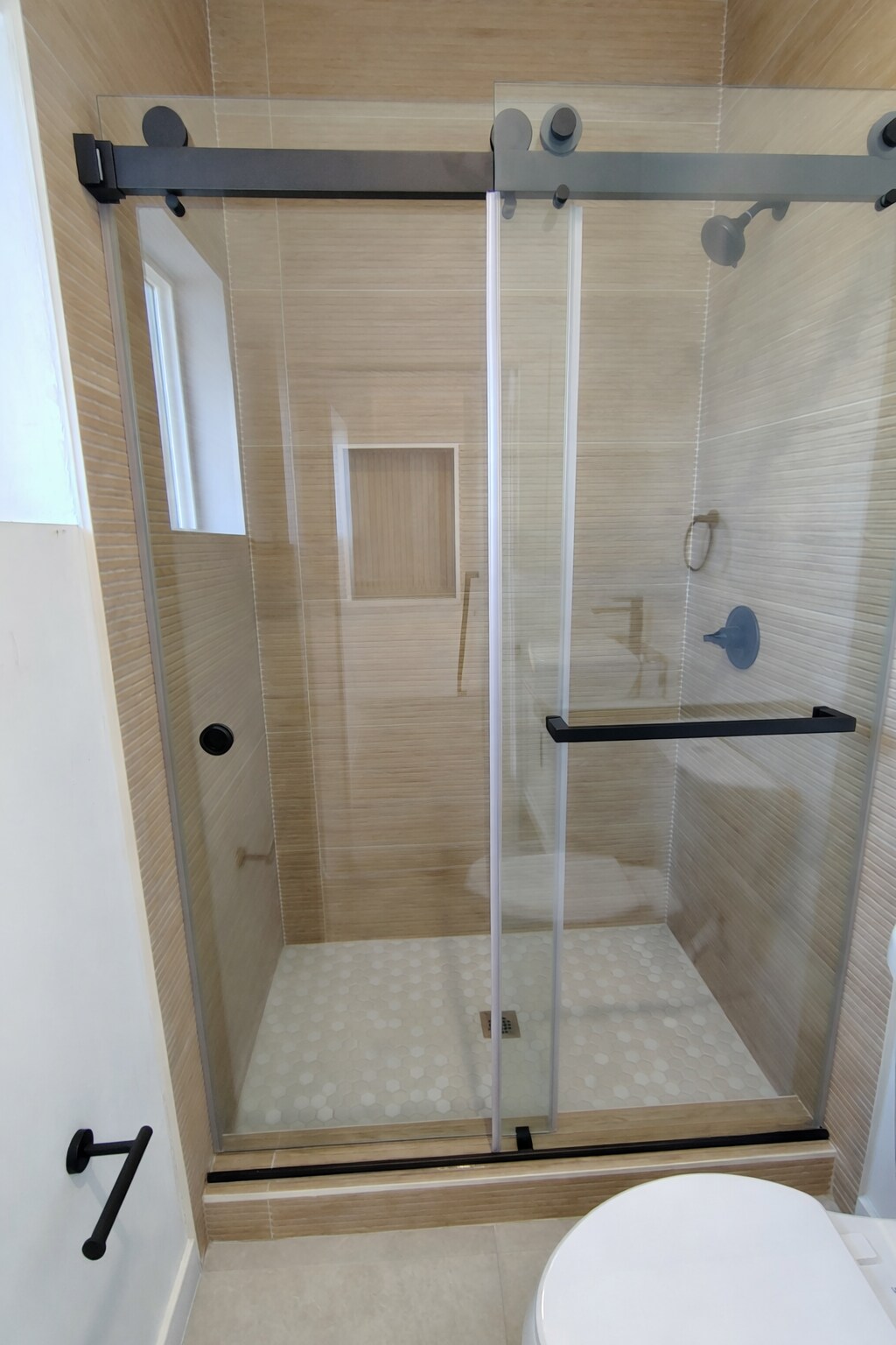 Building Photo - 2681 Pomeroy Ave