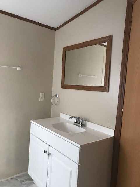 Building Photo - 54 Willowbrook Ct