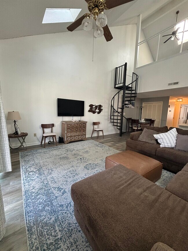 Building Photo - 3700 Golf Colony Ln