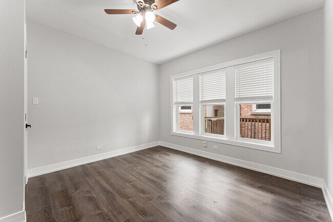 Building Photo - 6106 N Winthrop Ave