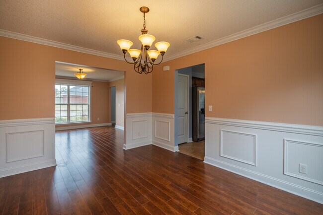 Building Photo - 157 Outpost Trl