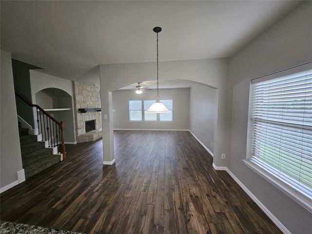 Building Photo - 727 Sendero Rd