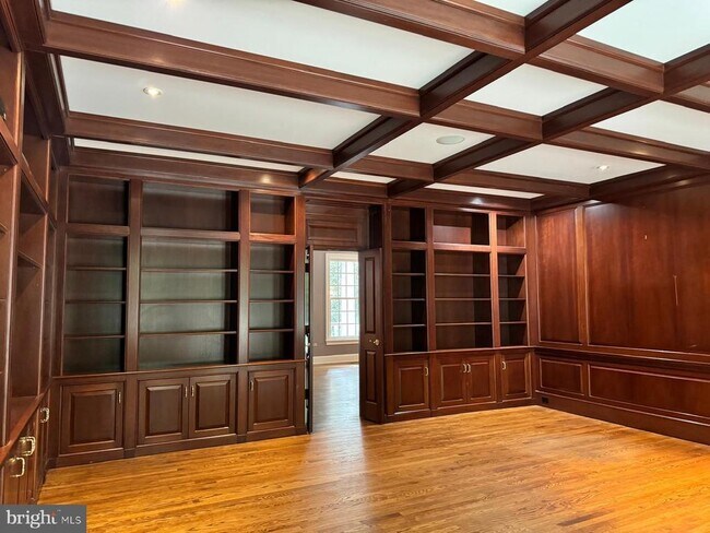 Building Photo - 10856 Patowmack Dr