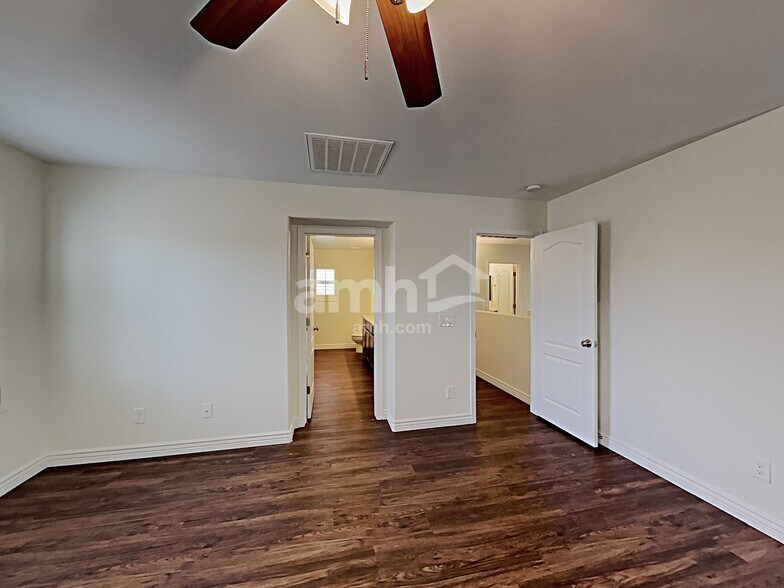 Building Photo - 17464 W Mauna Loa Ln