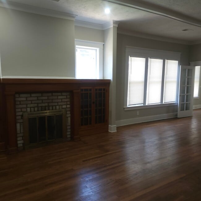 Building Photo - 466 N McNeil St