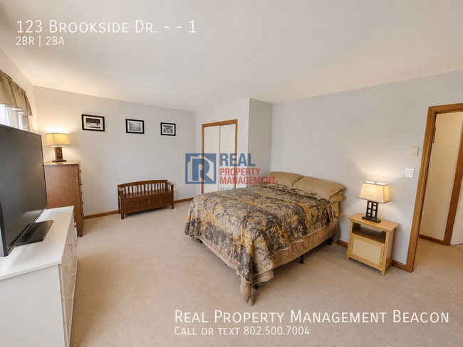Building Photo - 123 Brookside Dr