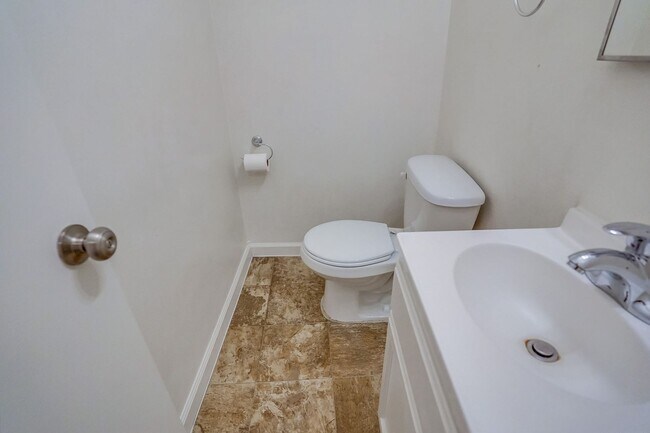 Building Photo - 6117 11th Ave