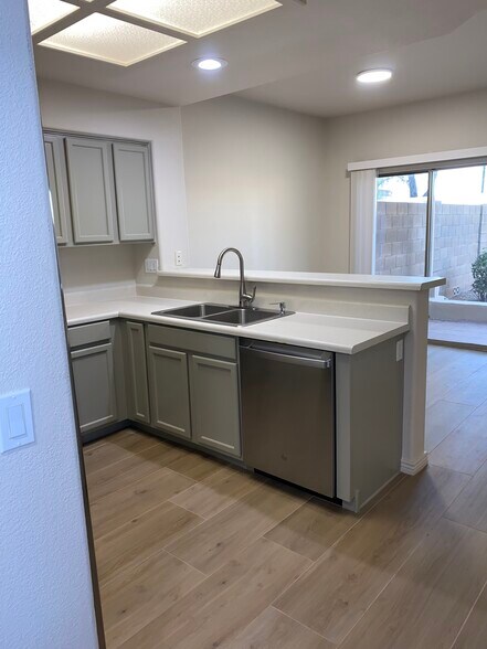 Building Photo - 8370 W Melinda Ln