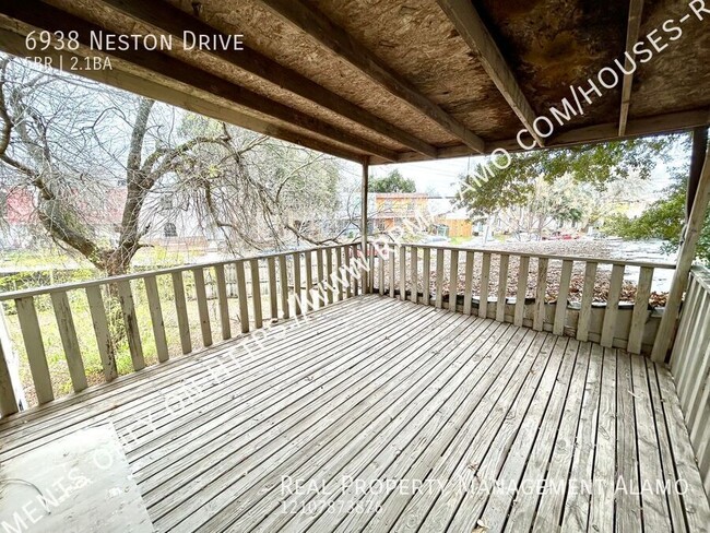 Building Photo - 6938 Neston