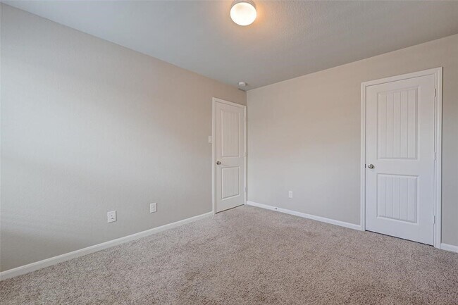 Building Photo - 2206 Mirror Ridge Ct