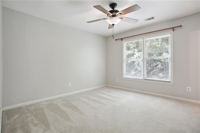 Building Photo - 12250 Broadleaf Ln