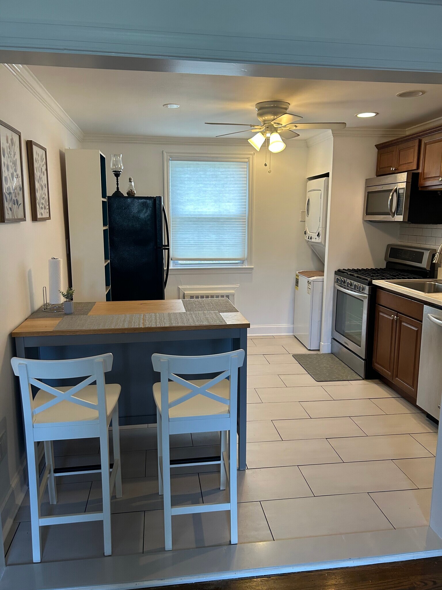 Building Photo - 445 Morris Ave