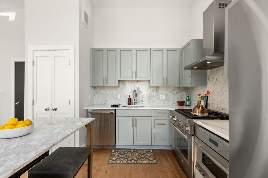 Building Photo - 50 Hichborn St