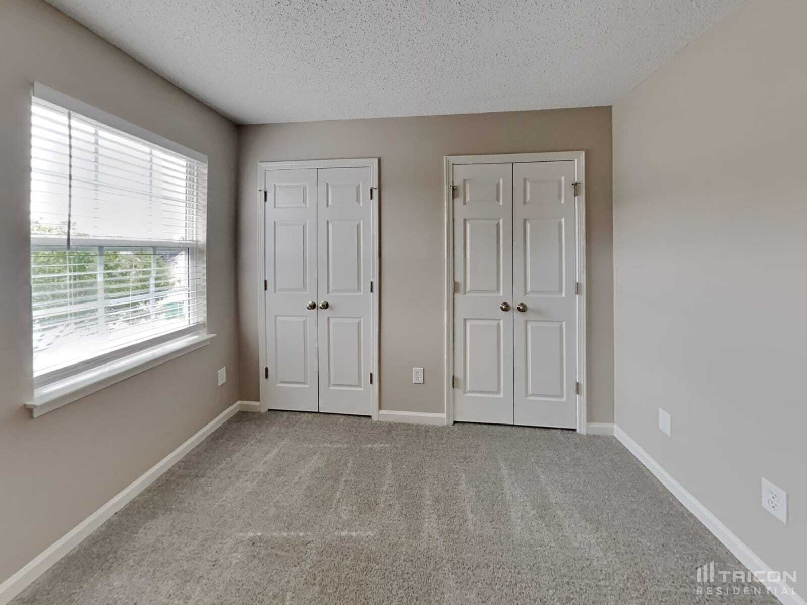 Building Photo - 3525 Sunset Hollow Ct