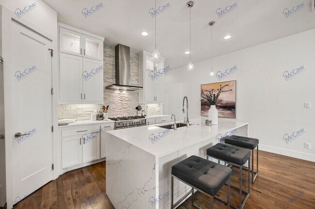 Building Photo - 1831 Euclid Ave