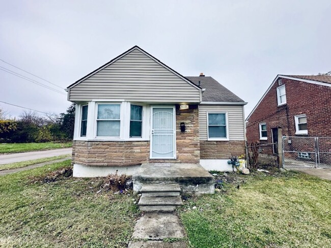 Primary Photo - 3 Bedroom 1 Bath Welcome Section 8 Corner ...