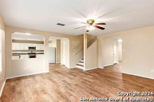 Building Photo - 216 Willow Crest