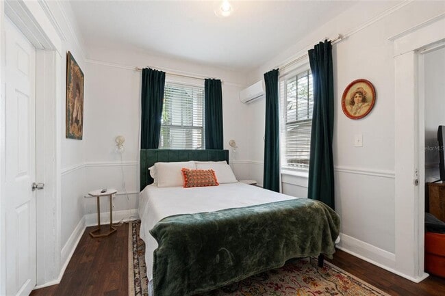 Building Photo - 905 E 22nd Ave.