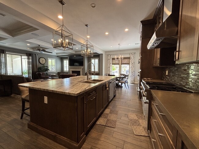 Building Photo - 81 Navarra Canyon Ct