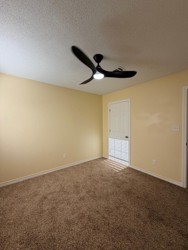 Building Photo - 6952 Cotton Boll Ln