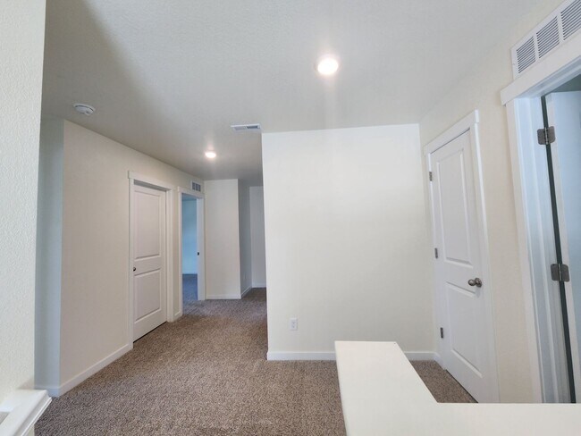 Building Photo - Stunning New Build In Wide Open Bennett!