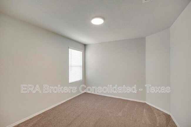 Building Photo - 31664 Bard Ln