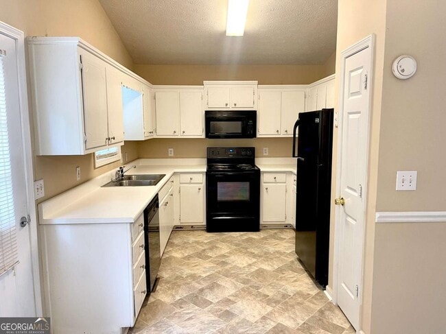 Building Photo - 5614 Ryan Way