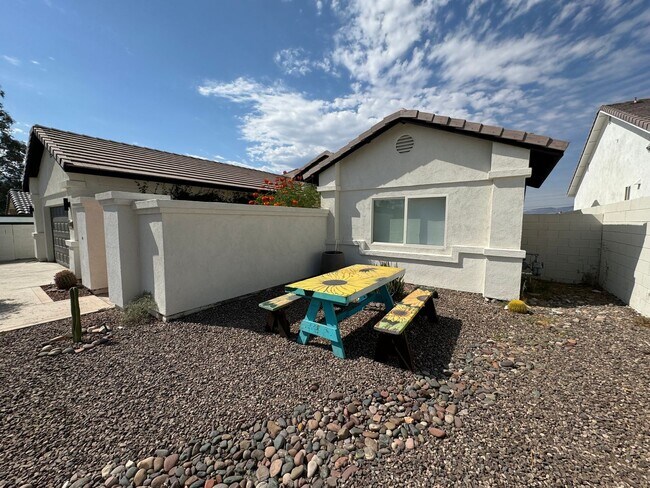 Building Photo - COMING SOON!!! 4 Bedroom / 2 Bath House with Solar in Desert Hot Springs!