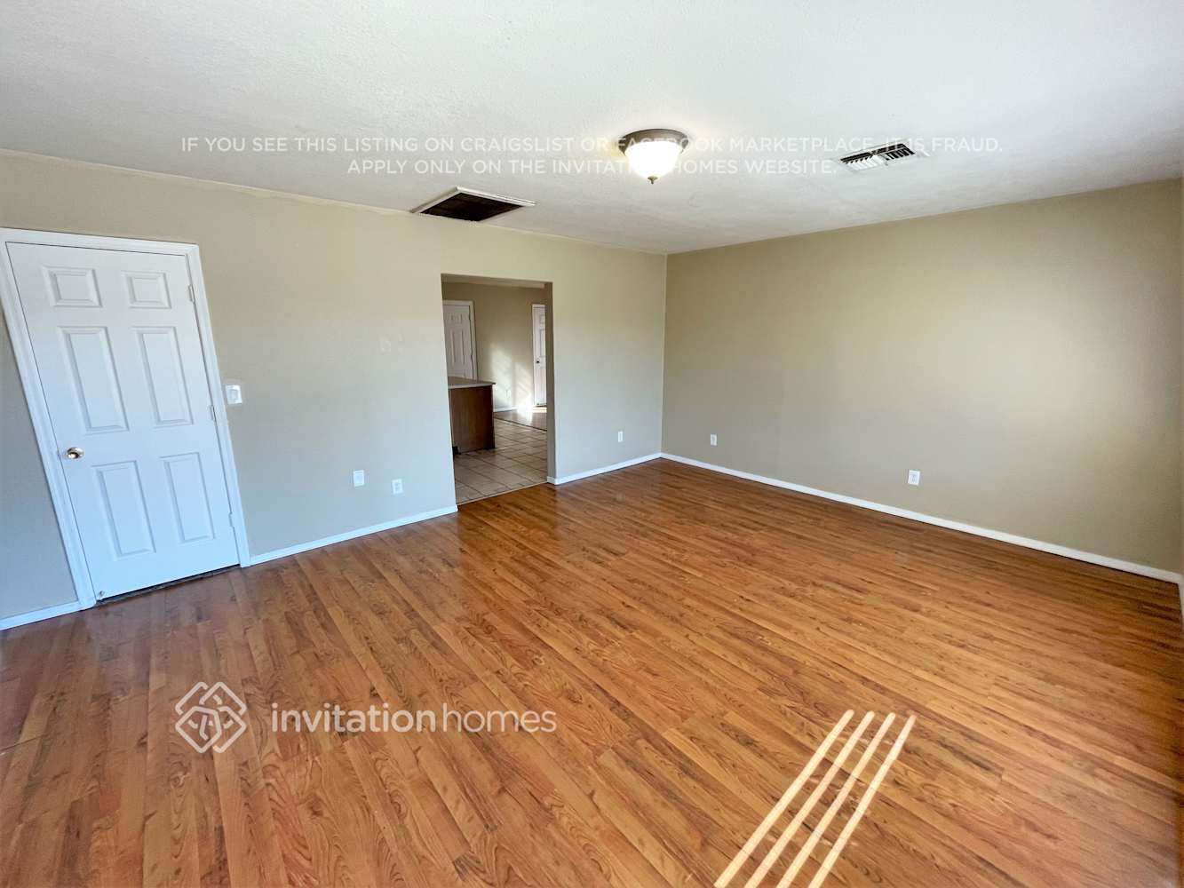 Building Photo - 6940 W Catalina Dr