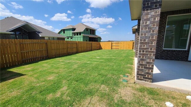 Building Photo - 2116 Palmera Ridge Blvd