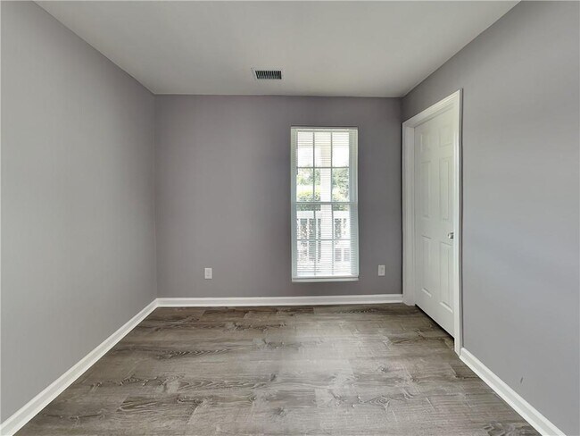 Building Photo - 447 Bald Eagle Way