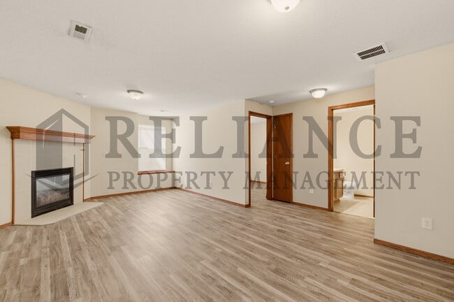 Building Photo - 9922 E Kinkaid Cir