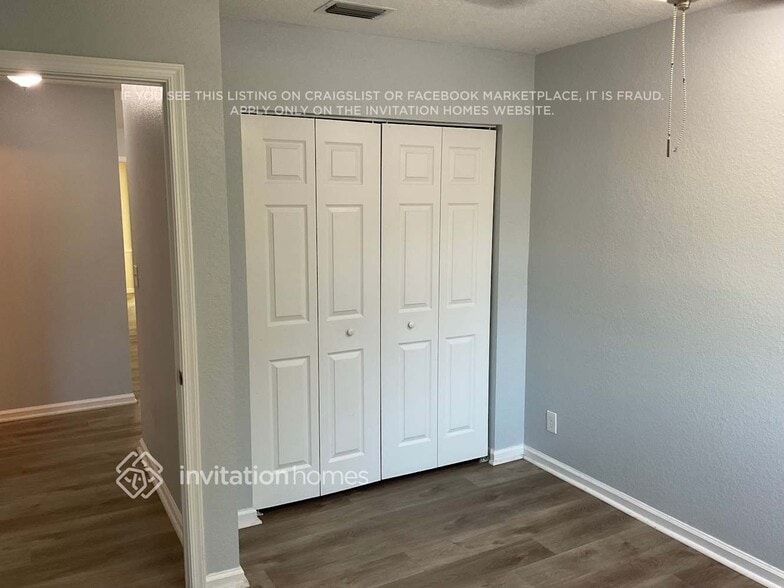 Building Photo - 6340 NW 77th Ct