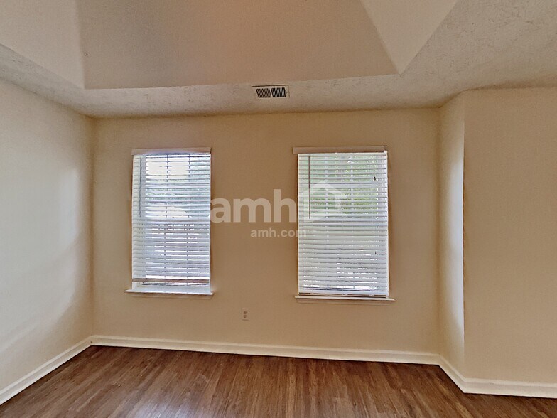 Building Photo - 4312 Sentinel Pl