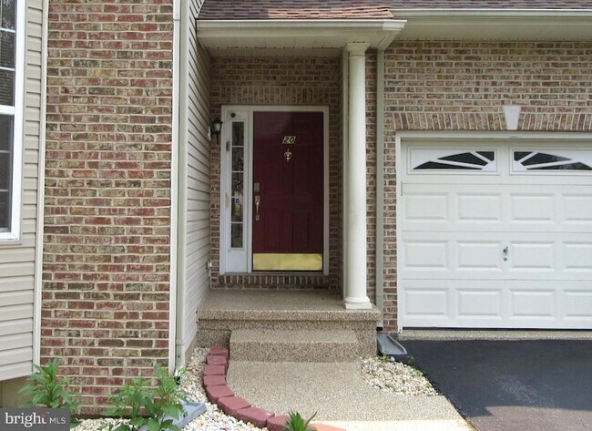 Building Photo - 20 Doolin Bay Dr