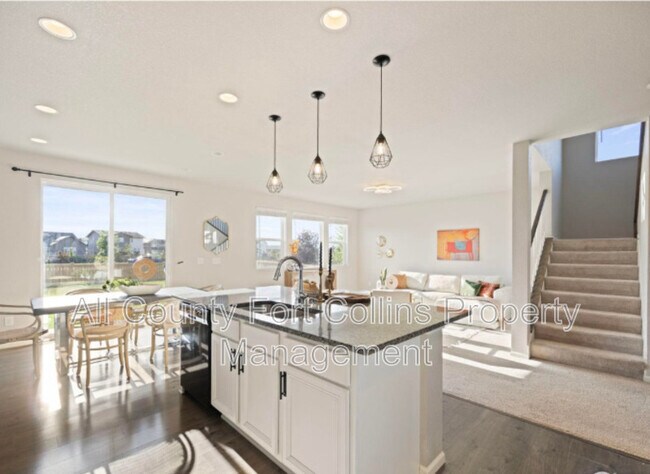 Building Photo - 5217 Alberta Falls St